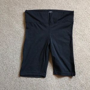 Yoga style shorts